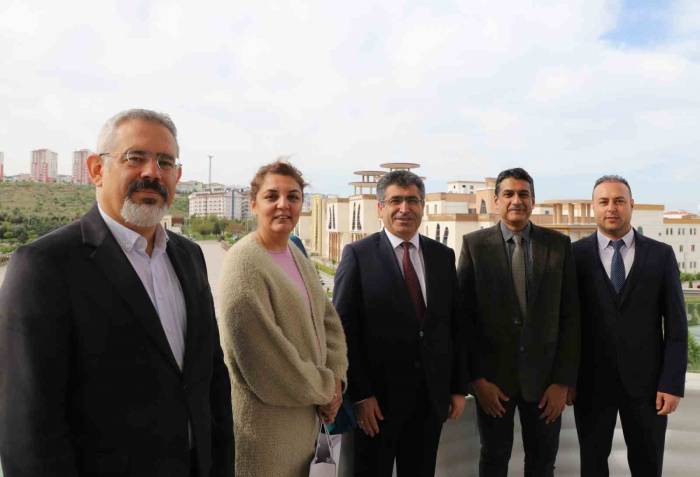 Nevü Ve Pakistan Wah Üniversitesi Arasında İş Birliği Protokolü İmzalandı