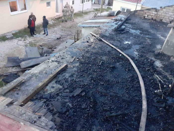 Tunceli’de Korkutan Yangın