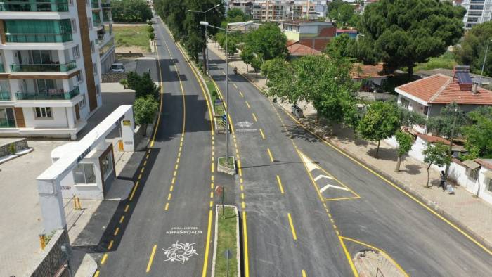 Aydın Büyükşehir Belediyesi Nazilli 75. Yıl Bulvarı’nı Yeniledi