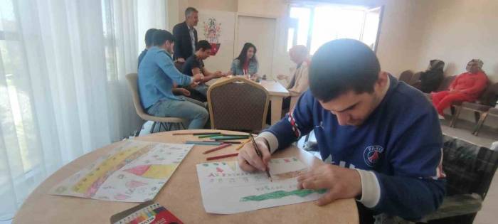 Engelsiz Yaşam Merkezi Engellilere Umut Oldu