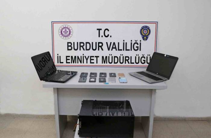 Burdur’da Siber Operasyonunda 4 Şahıs Tutuklandı