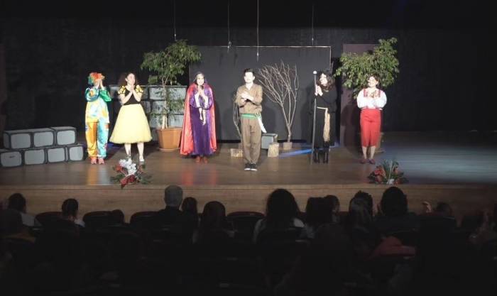 “cadının Kutusu” İsimli Çocuk Tiyatro Oyunu Sahnelendi