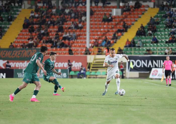 Spor Toto Süper Lig: Corendon Alanyaspor: 0 - Konyaspor: 3 (maç Sonucu)