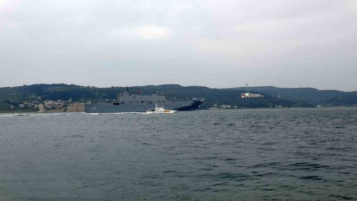 ‘tcg Anadolu’ Çanakkale Boğazı’ndan Geçti