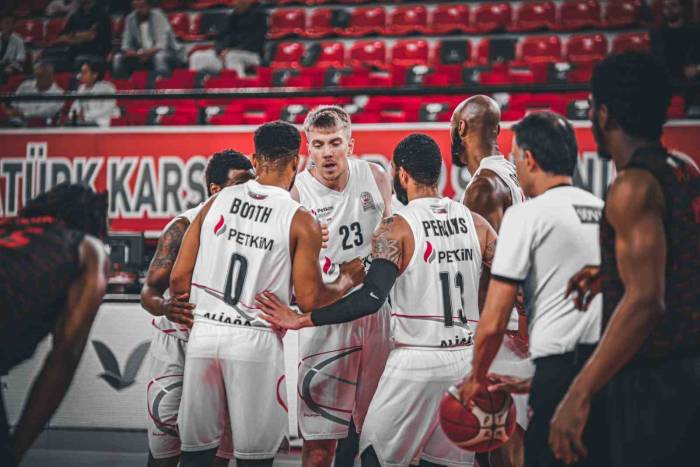 Aliağa Petkimspor, Ligi Zorlu İki Maçla Noktalayacak