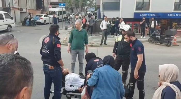 Ümraniye’de Otomobilin Yayaya Çarptığı Anlar Kamerada