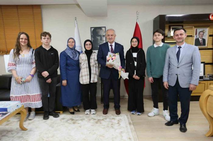 Başkan Aygün: "gençlerimiz Türkiye Yüzyılı’nın Mimarı Olacak"