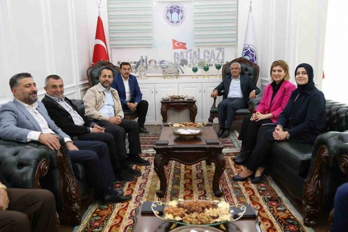 Ak Parti’den Başkan Güder Teşekkür Ziyareti