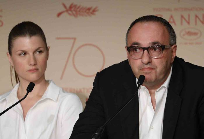 Rusya’da Film Ve Tiyatro Yönetmenlerine Tutuklama Kararı