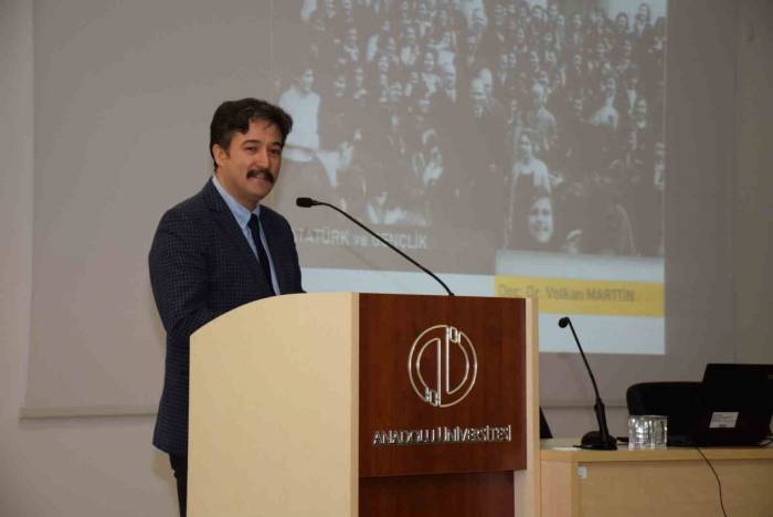 Eğitim Fakültesi’nden "atatürk Ve Gençlik" Konferansı