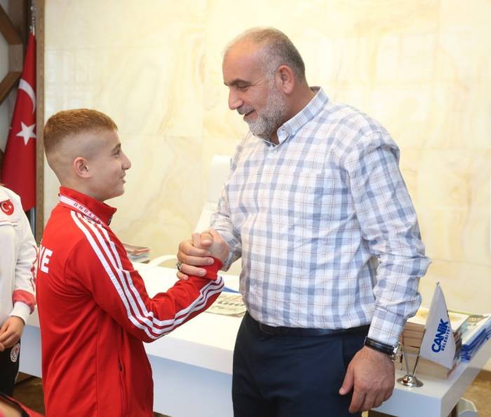 Canik Belediyesi Gençleri Geleceğe Hazırlanıyor