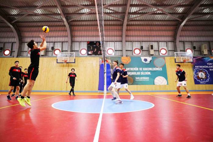 Gençler Kozlarını Turnuvada Paylaştı