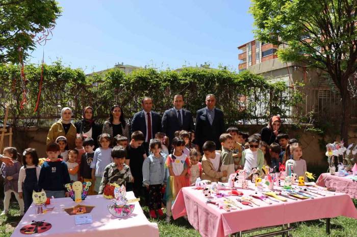 Yıl Sonu Sergisinden Elde Edilecek Geliri Depremzedelere Gönderecekler
