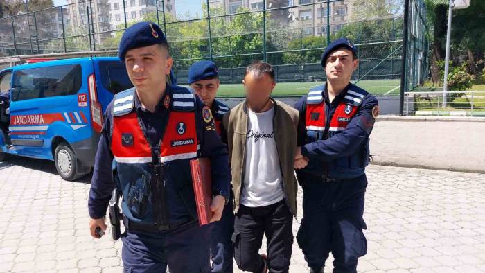 Hırsızı Girdiği Evde Düşürdüğü Seçmen Kağıdı Yakalattı