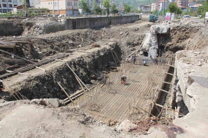 Tekkeköy’de Beton Köprü İle Ulaşım Kolaylaşacak