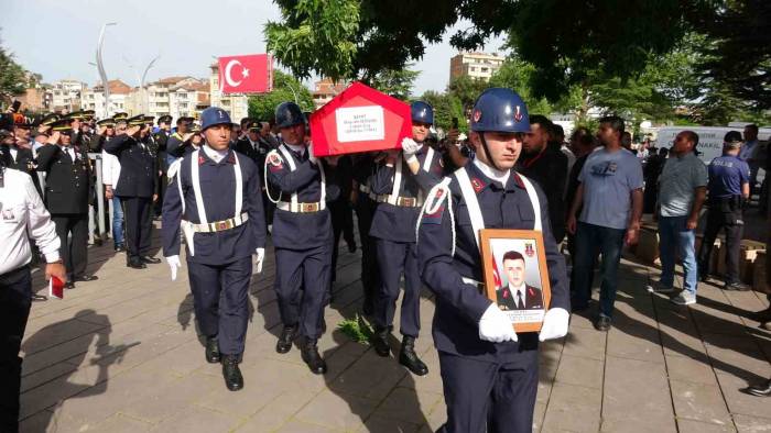 Tokat, Şehidini Son Yolculuğuna Uğurladı