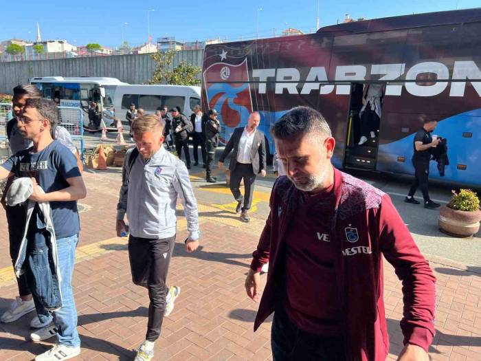Trabzonspor, Fenerbahçe Maçı İçin İstanbul’a Gitti