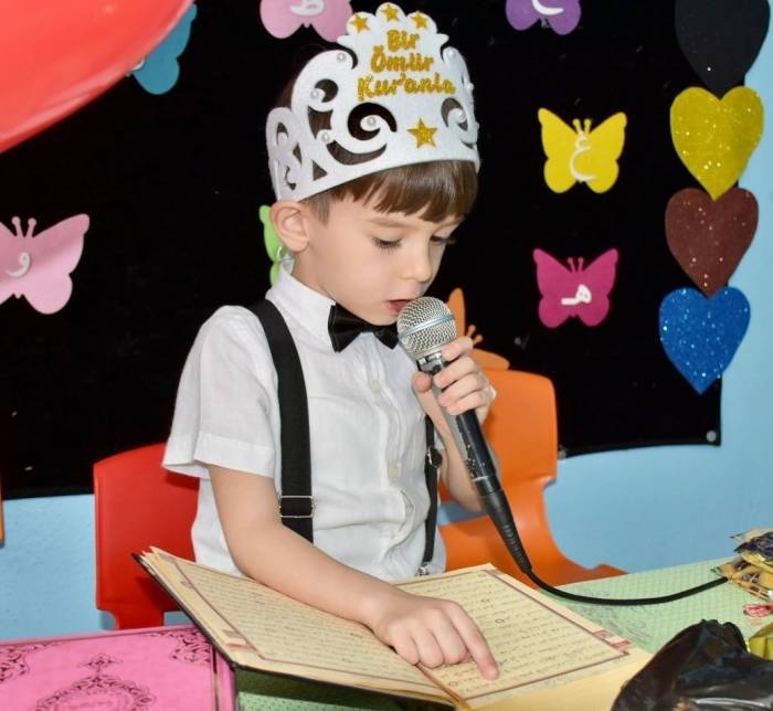 4-6 Yaş Minikleri İçin Kur’an-ı Kerime Geçme Merasimi Düzenlendi