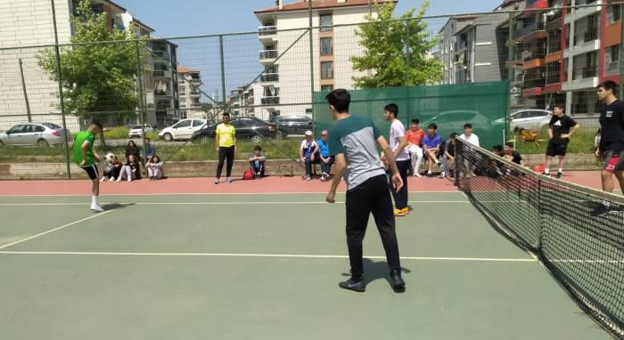 Salihli Gençliği Gençlik Haftası’nda Sporla Buluştu