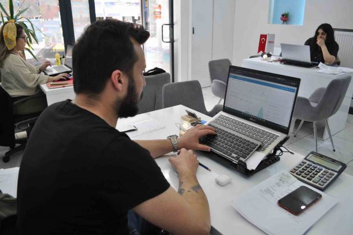 Eskişehir’de 19 Mayıs Tatilini Hafta Sonuyla Birleştirenlerin Tercihi Akdeniz Oluyor