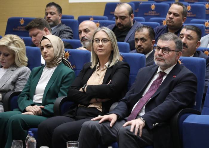 "depremin İkinci Gününde Sandık Koyulsaydı Cumhurbaşkanımız Yine Rekor Oyla Çıkardı"