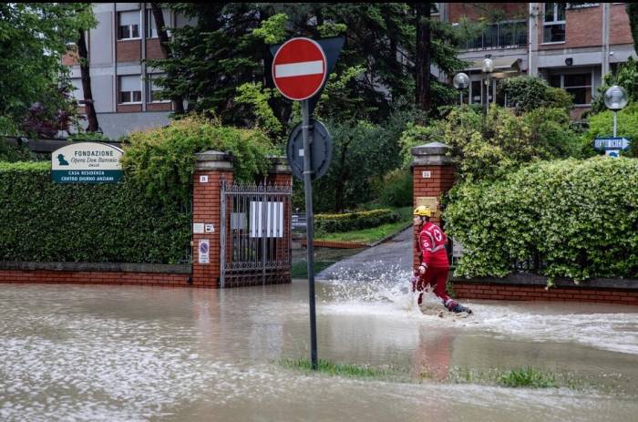 İtalya’daki Sel Felaketinde 13 Bin Kişi Tahliye Edildi