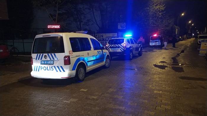 Alacak Verecek Kavgasında Bıçaklanan Kişi Ağır Yaralandı