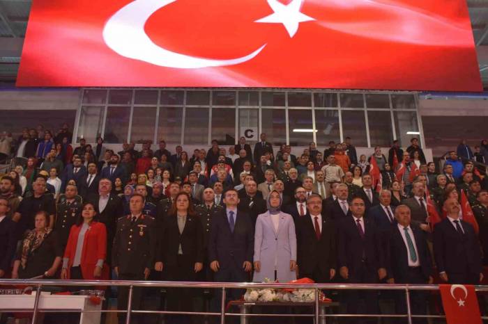 Afyonkarahisar’da 19 Mayıs Coşkusu Yaşandı