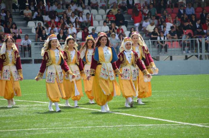 Marmaris’te 19 Mayıs Coşkuyla Kutlandı