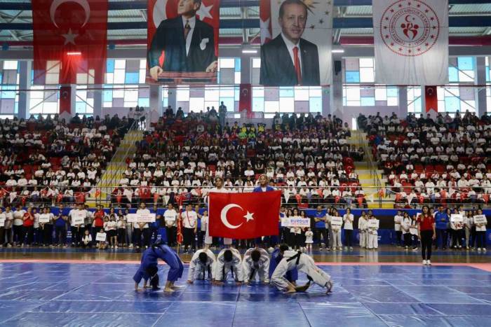 19 Mayıs Gençlik Ve Spor Bayramı Burdur’da Coşku İle Kutlandı