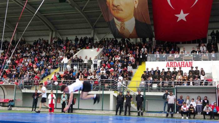 Ardahan’da 19 Mayıs Coşkusu