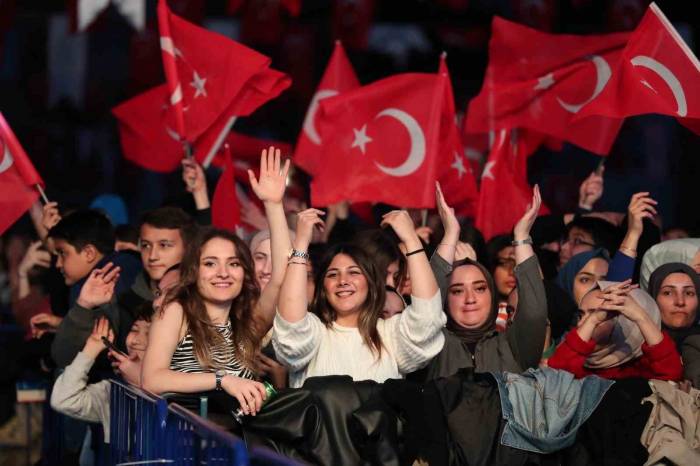 Bağcılar’da 19 Mayıs Doyasıya Kutlandı