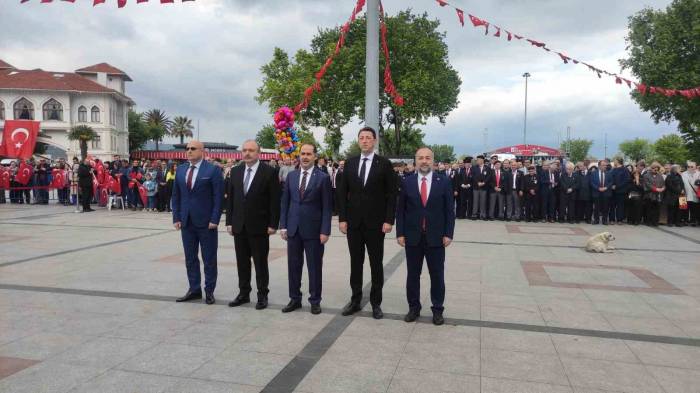 Bandırma’da 19 Mayıs Coşkuyla Kutlandı