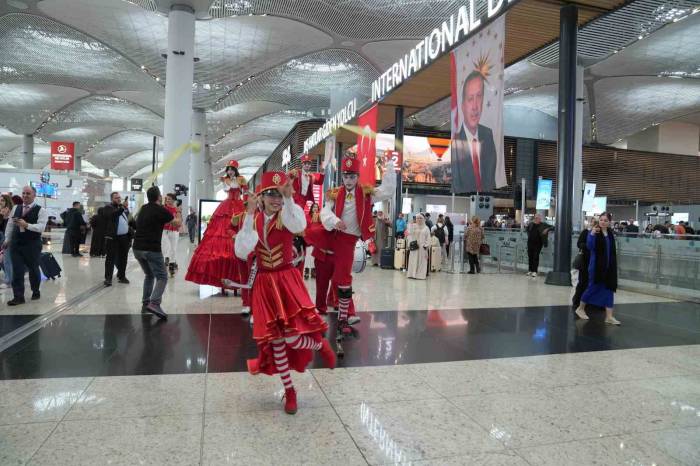 İstanbul Havalimanı’nda 19 Mayıs Coşkuyla Kutlandı