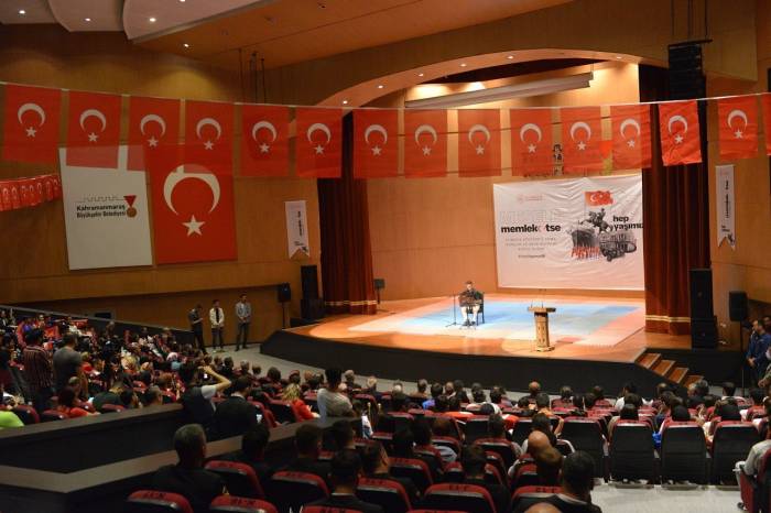 Gençlik Bayramında Genç Sporculardan Resital