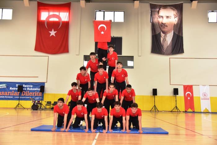 Kartepe’de 19 Mayıs Coşkusu