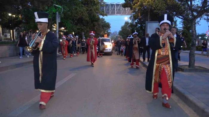 Kırıkkale’de "fener Alayı" Yürüyüşü