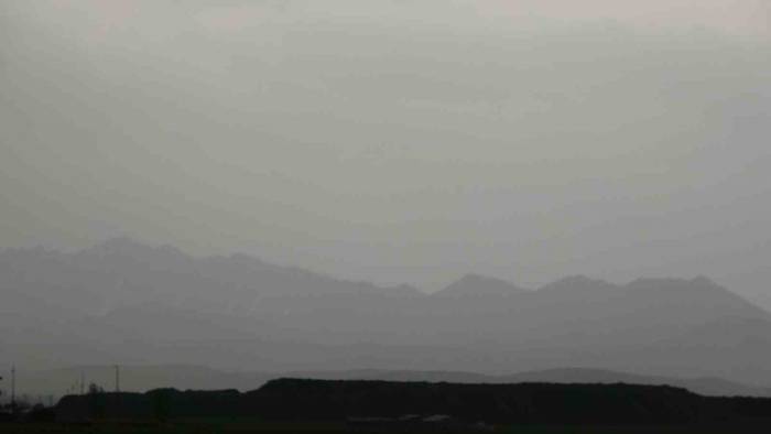 Yüksekova Karanlığa Büründü, Araçlar Far Yakarak İlerleyebildi