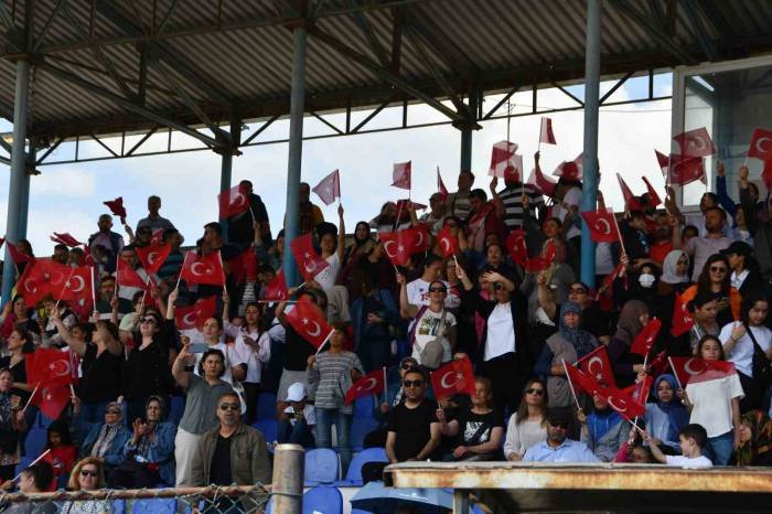 Söke’de 19 Mayıs Coşkuyla Kutlandı