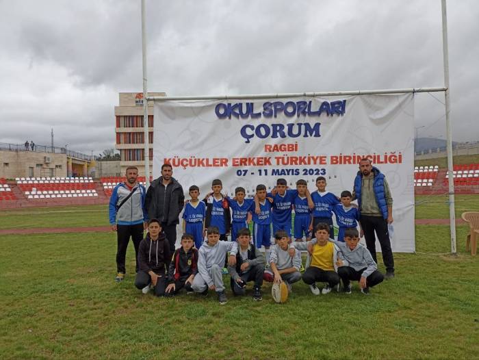 Van’daki Ortaokul Öğrencileri, Spor Başarılarıyla Adını Duyuruyor