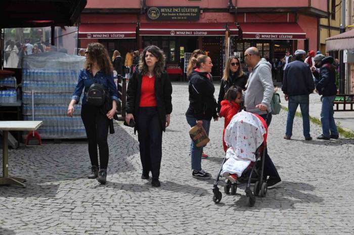 Eskişehir’i Merak Eden Yerli Turistler 3 Günlük Tatili Fırsat Bildi