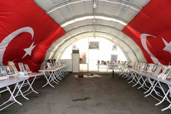 Evlat Nöbetindeki Nurettin Ödümlü: “sözde Kürt Hakkını Savunuyoruz Diyorlar, Ama Evladımın 10 Senedir Sesini Duyamıyorum”