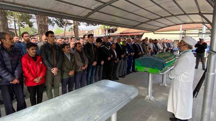 Şehit Annesi Son Yolculuğuna Uğurlandı