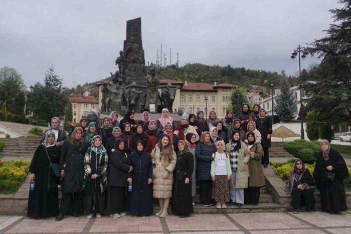 Özel Öğrenciler Aileleriyle Dini Ve Tarihi Mekanları Gezdi