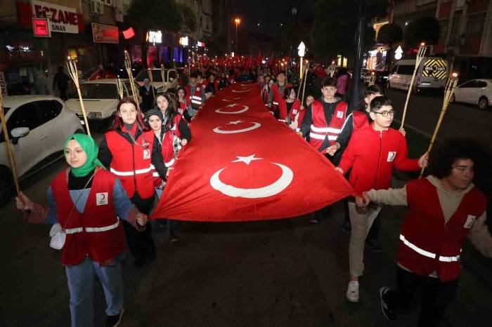 Gaziosmanpaşa’da 19 Mayıs Coşkuyla Kutlandı