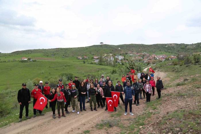 19 Mayıs’ta İstiklal Yolu’nda Yürüdüler