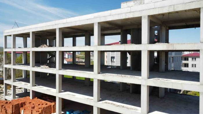 Kavak Orman İşletme Müdürlüğü Yeni Hizmet Binası İnşaatı Sürüyor