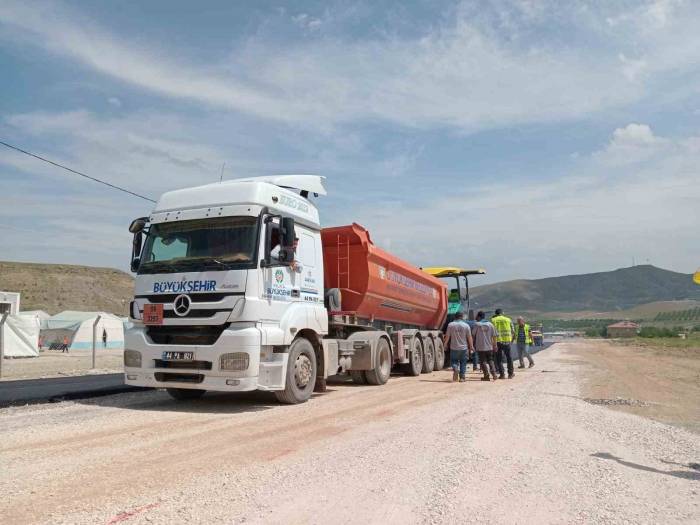Malatya’da Yol Çalışmaları Devam Ediyor