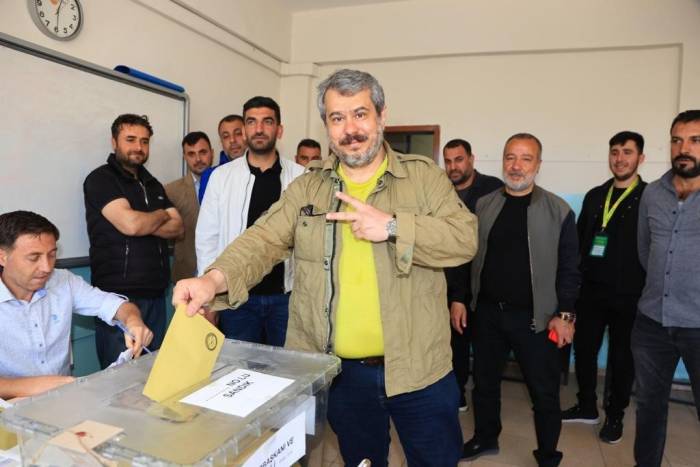 Seçim Sloganı Binlerce Oya Mal Oldu