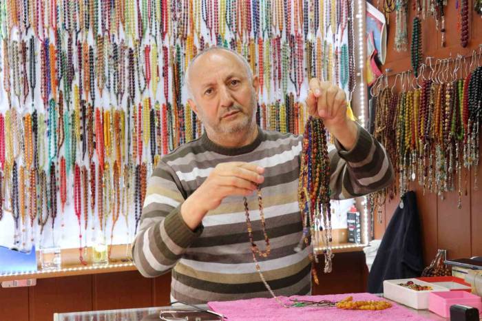 Bu Şehir Tespihe İlgisi İle Dikkat Çekiyor